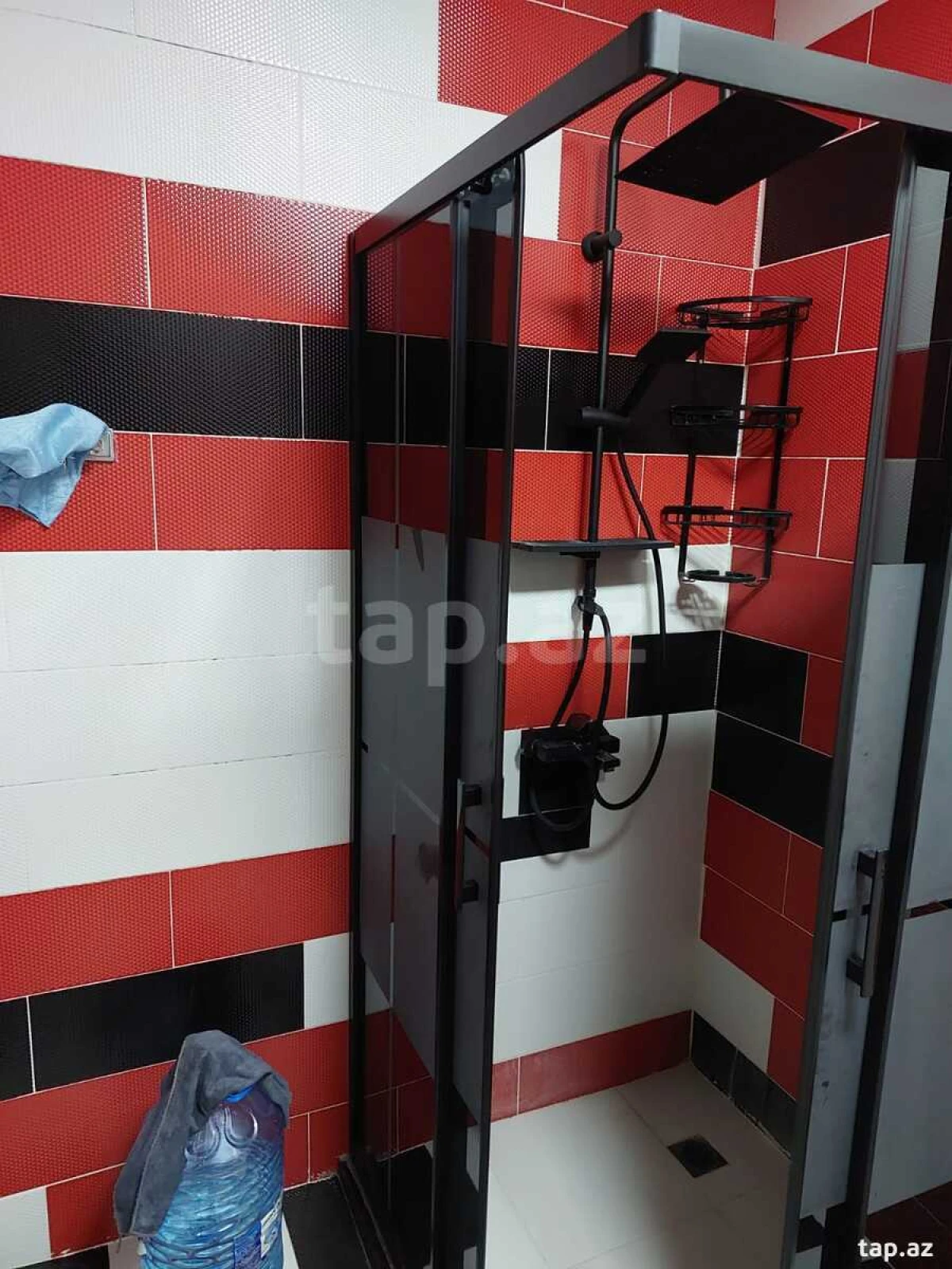 Kirayə verilir 3 otaqlı yeni tikili 108 m²