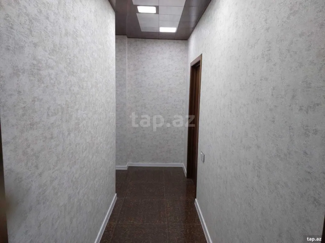 Kirayə verilir 3 otaqlı yeni tikili 108 m²