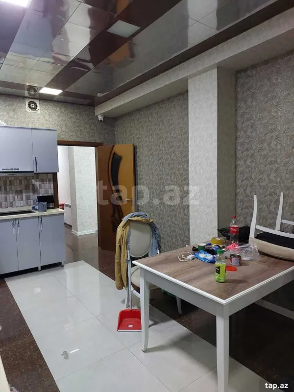 Kirayə verilir 3 otaqlı yeni tikili 108 m²