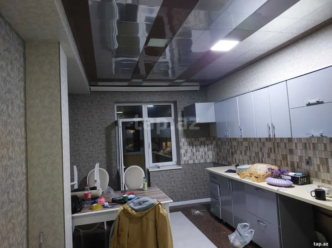 Kirayə verilir 3 otaqlı yeni tikili 108 m²