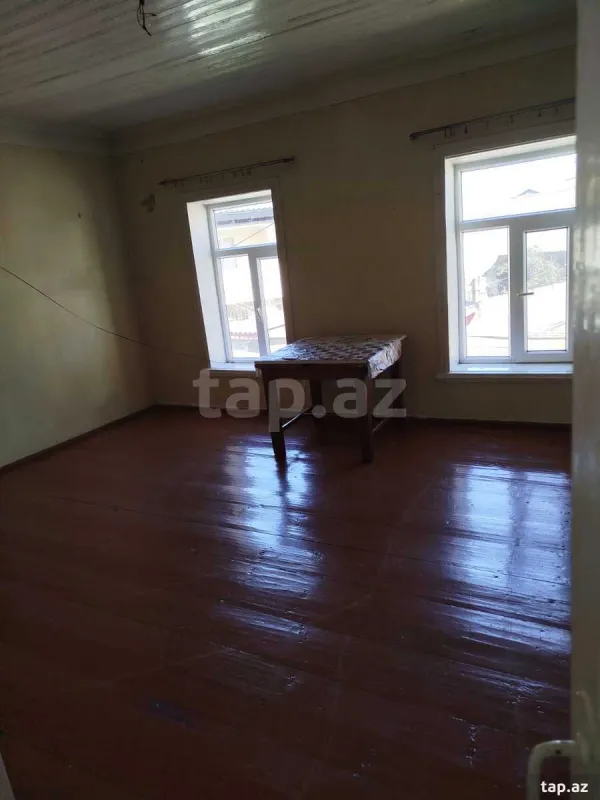 Kirayə verilir 4 otaqlı mənzil 100 m²