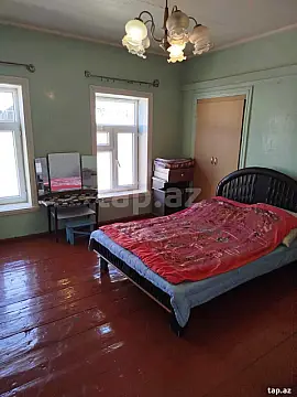 Kirayə verilir 4 otaqlı mənzil 100 m²