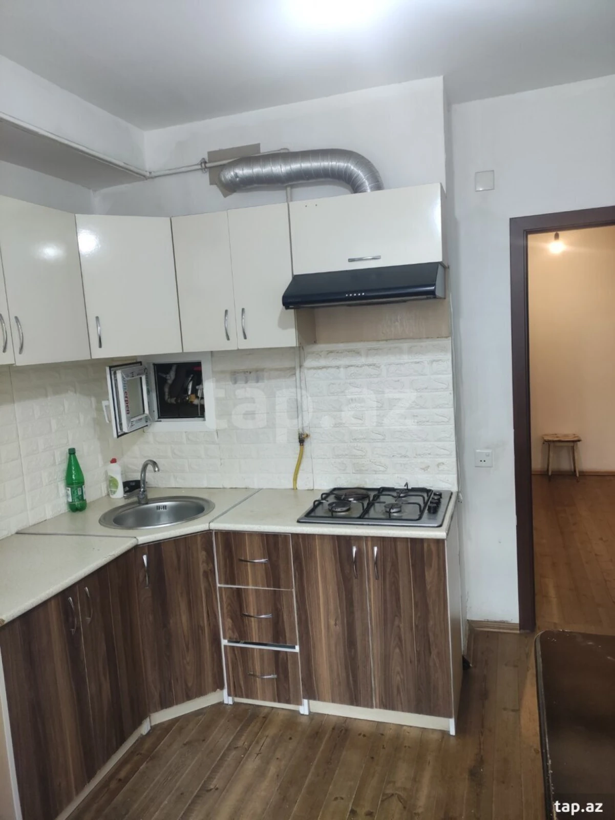 Satılır 3 otaqlı yeni tikili 83 m²