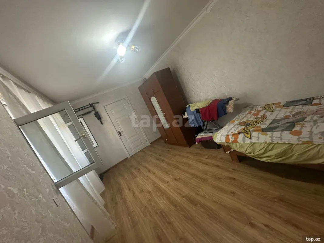 Satılır 2 otaqlı mənzil 90 m²