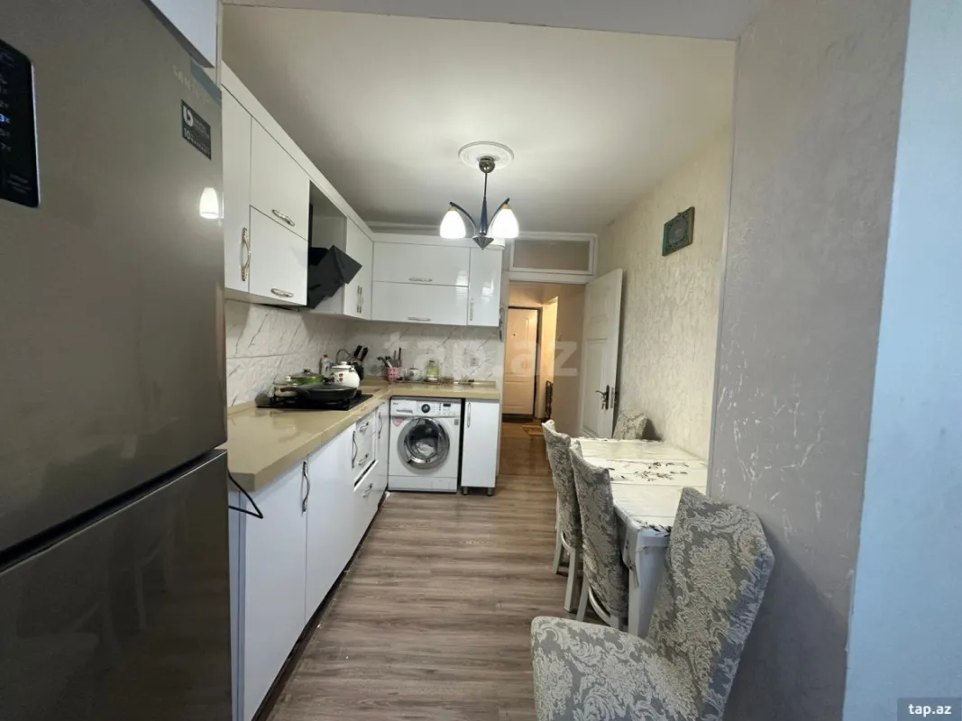 Satılır 2 otaqlı mənzil 90 m²