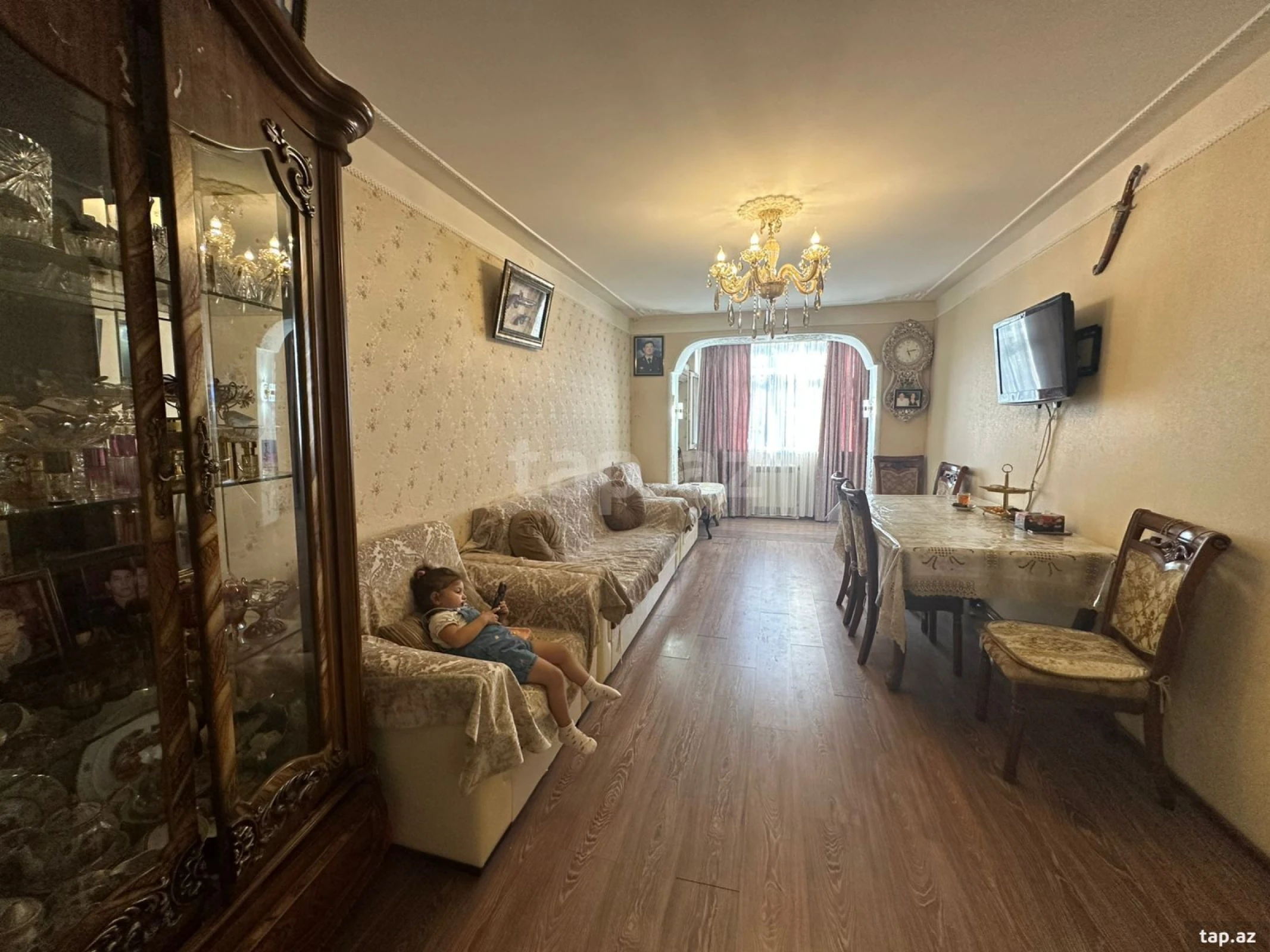 Satılır 2 otaqlı mənzil 90 m²