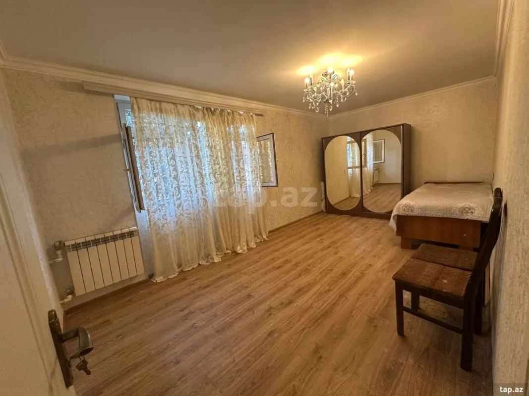 Satılır 2 otaqlı mənzil 90 m²