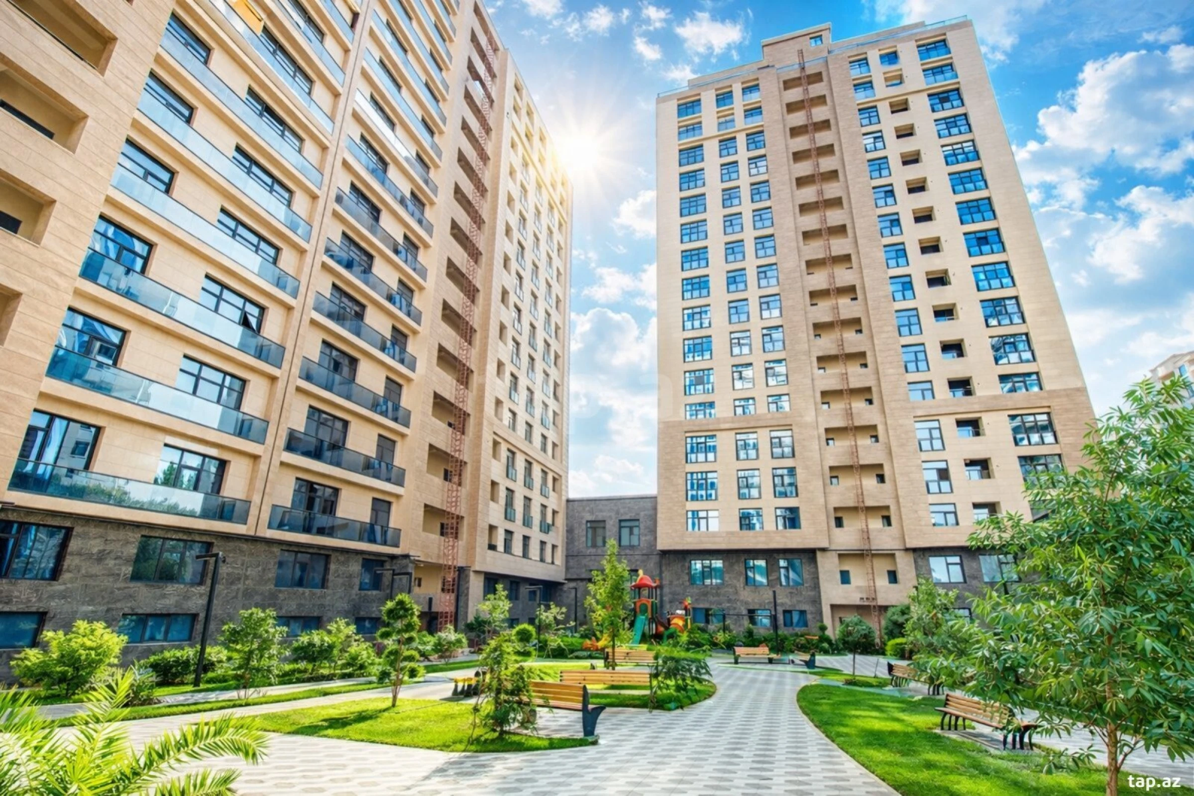 Satılır 3 otaqlı yeni tikili 126.5 m²