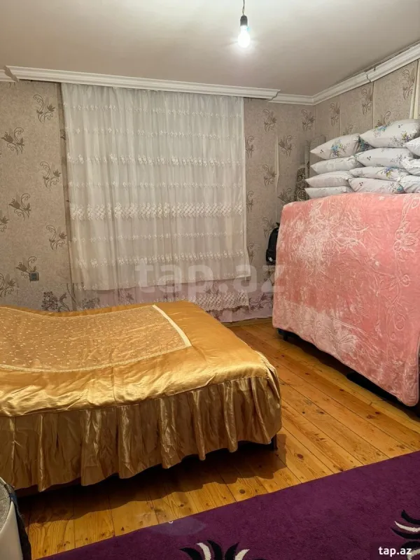 Satılır 4 otaqlı həyət evi 12 m²