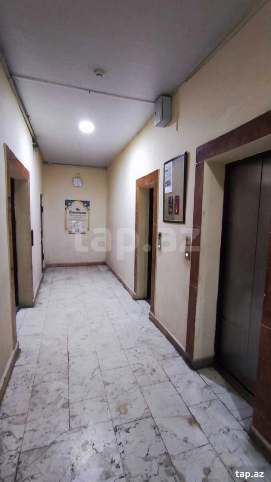 Satılır 3 otaqlı yeni tikili 120 m²