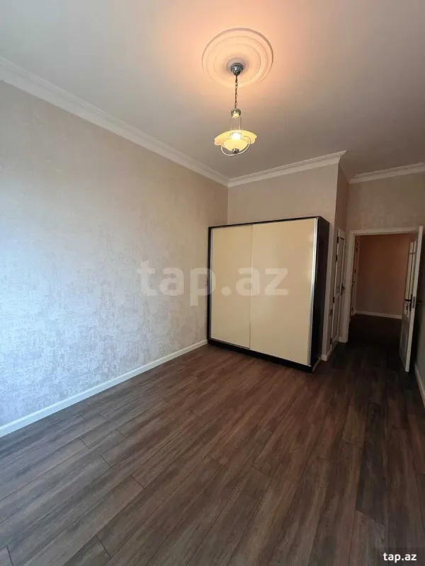 Satılır 3 otaqlı yeni tikili 120 m²