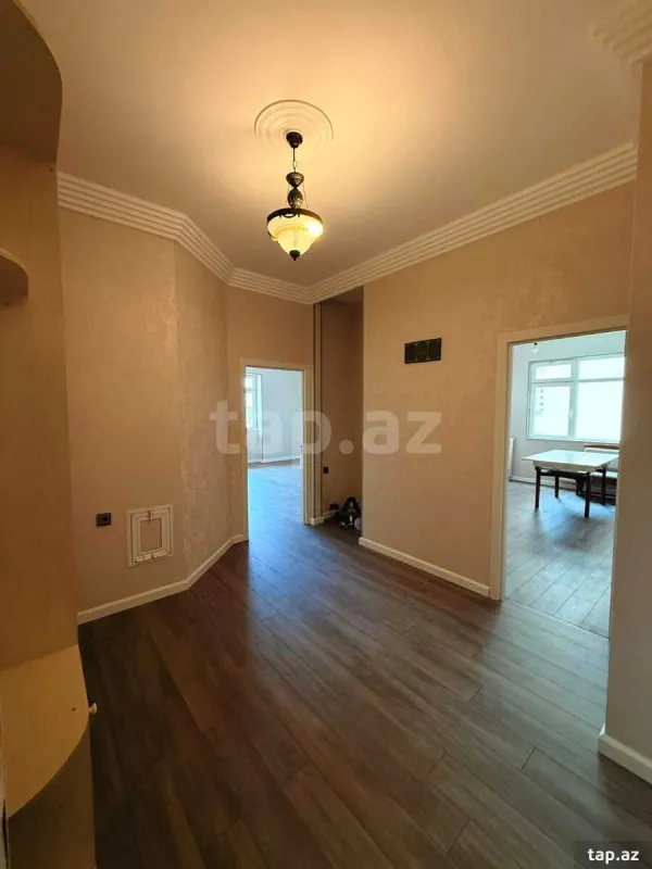 Satılır 3 otaqlı yeni tikili 120 m²