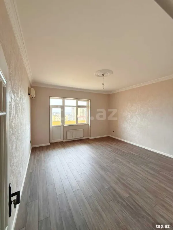 Satılır 3 otaqlı yeni tikili 120 m²