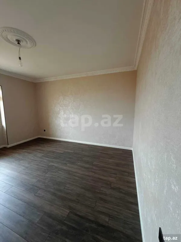 Satılır 3 otaqlı yeni tikili 120 m²