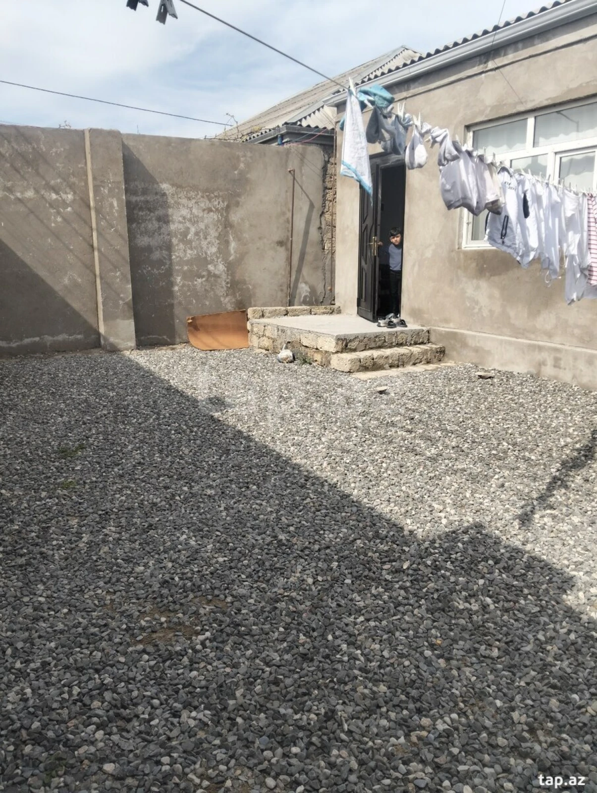 Satılır 4 otaqlı həyət evi 100 m²