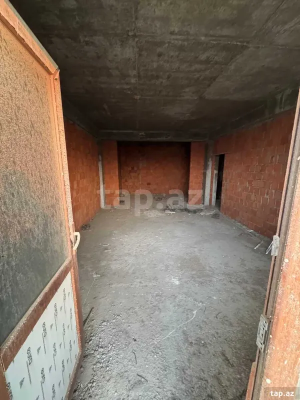 Satılır 3 otaqlı yeni tikili 105 m²