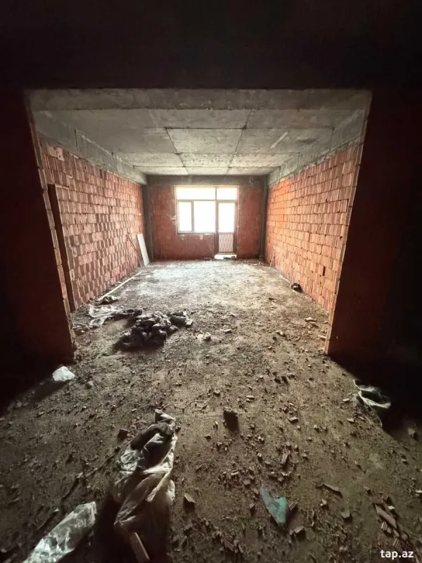 Satılır 3 otaqlı yeni tikili 105 m²