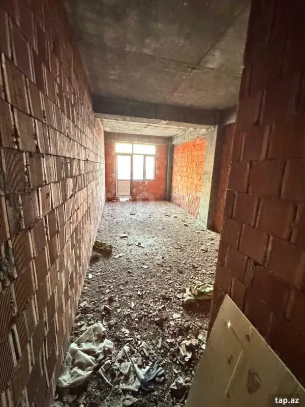 Satılır 3 otaqlı yeni tikili 105 m²