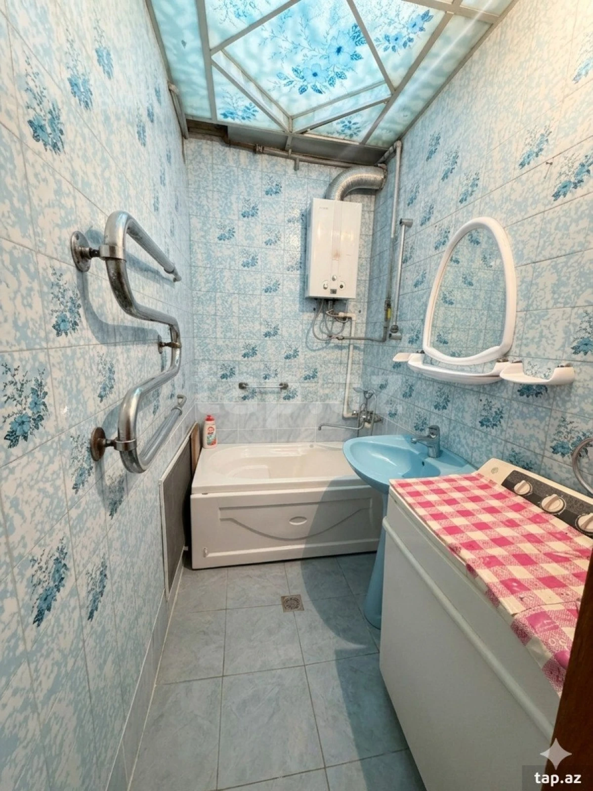 Satılır 5 otaqlı mənzil 110 m²