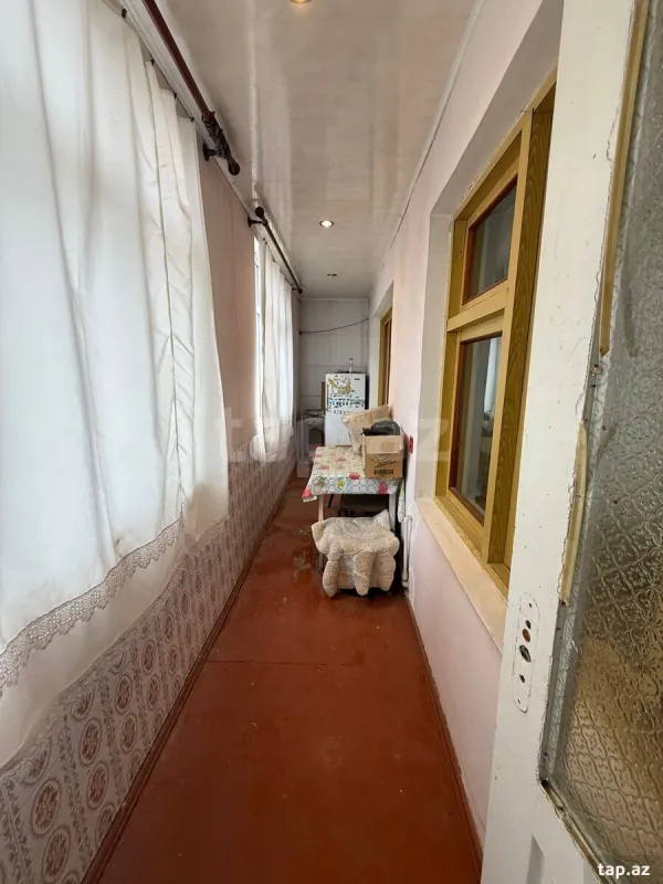 Satılır 5 otaqlı mənzil 110 m²