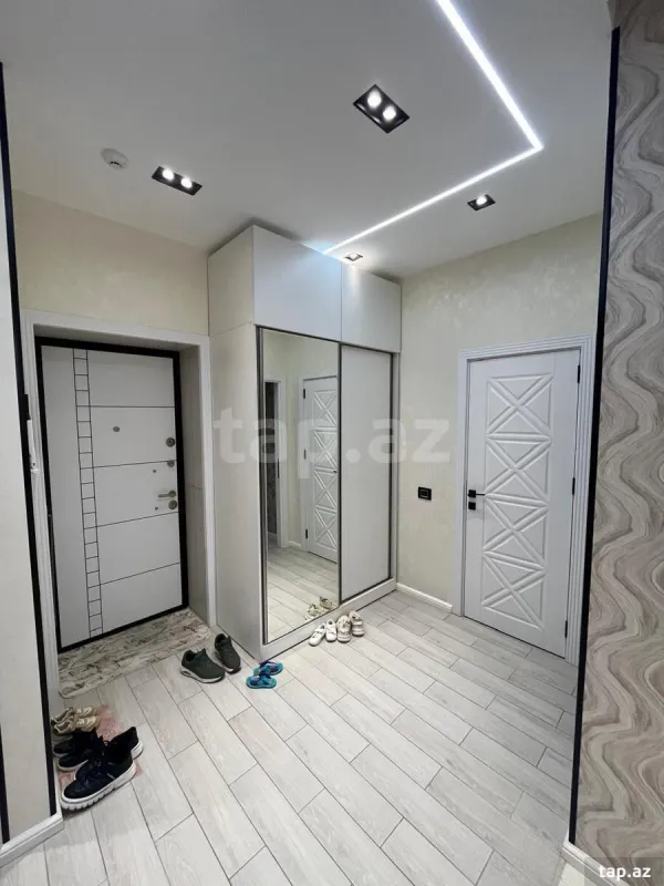 Kirayə verilir 2 otaqlı yeni tikili 67 m²