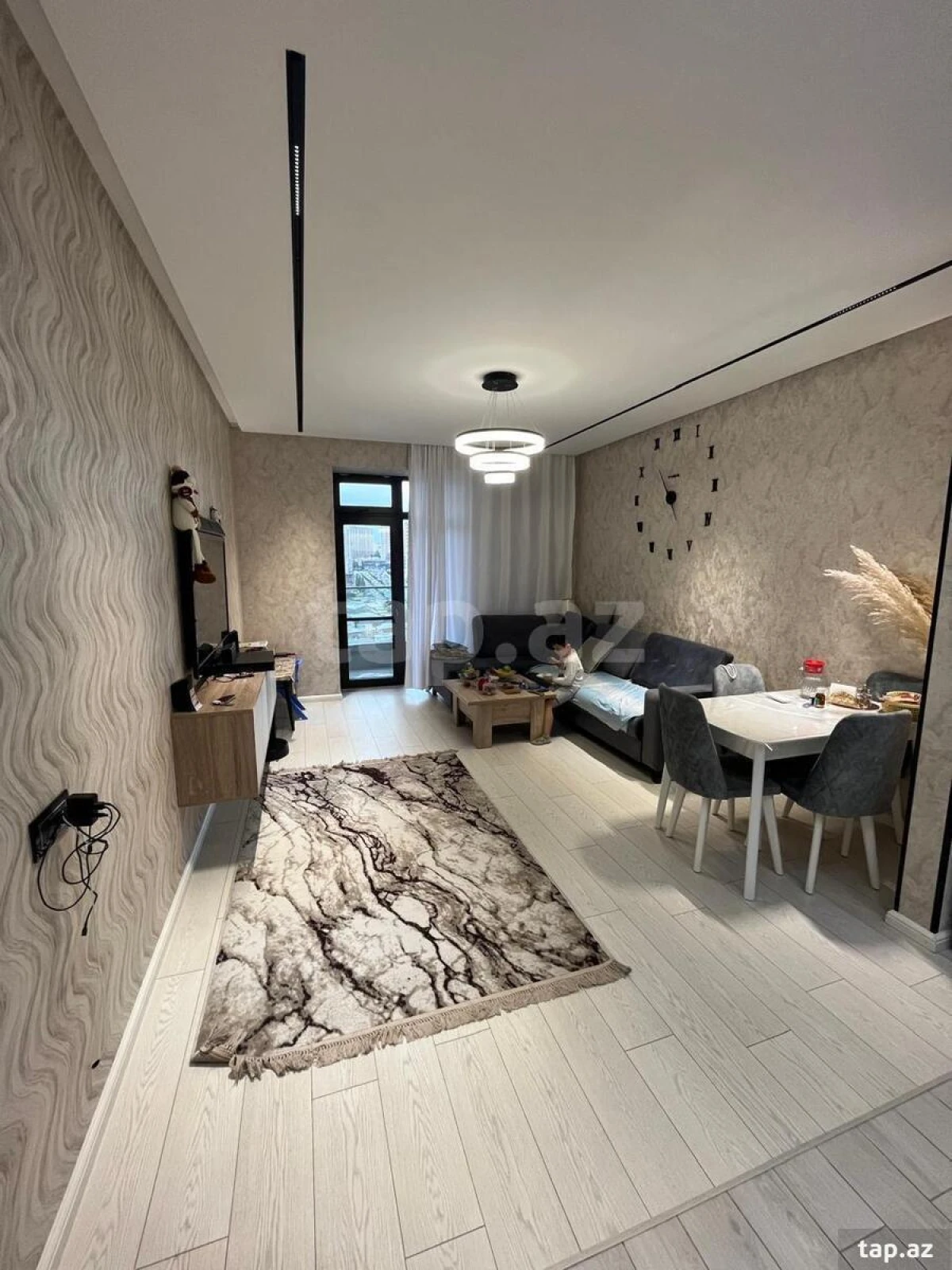 Kirayə verilir 2 otaqlı yeni tikili 67 m²