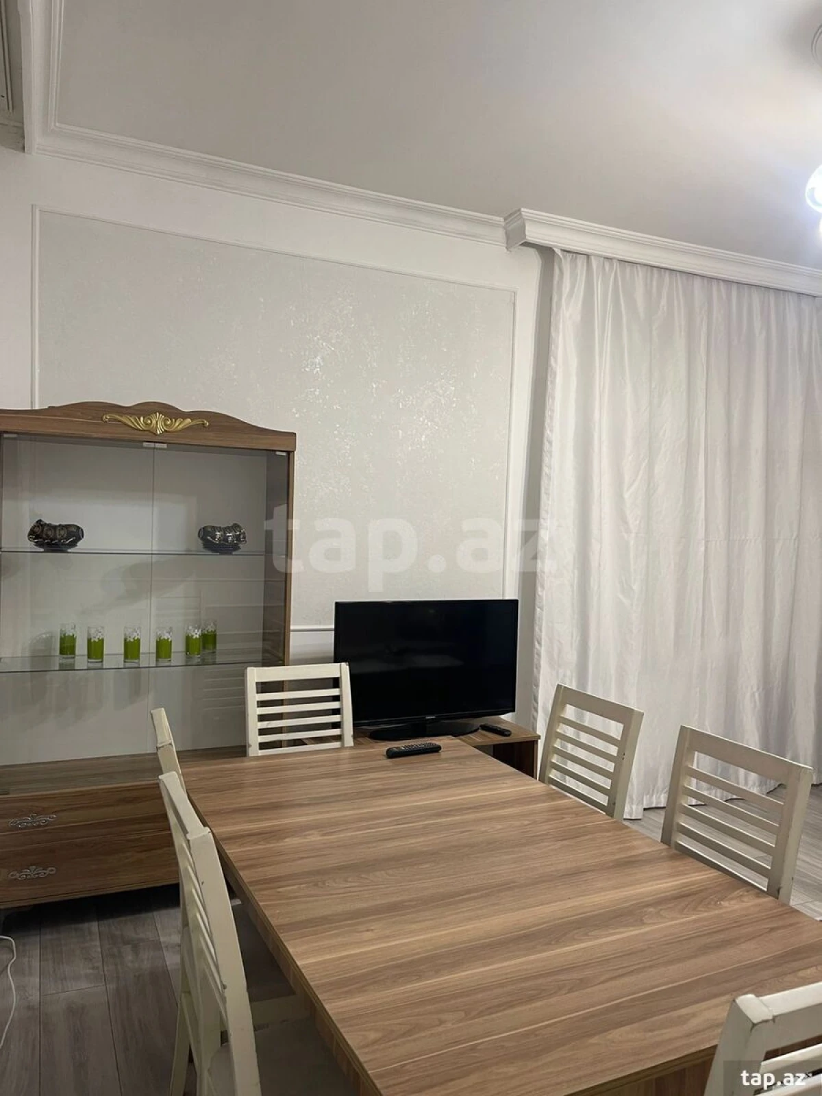 Kirayə verilir 2 otaqlı yeni tikili 78 m²