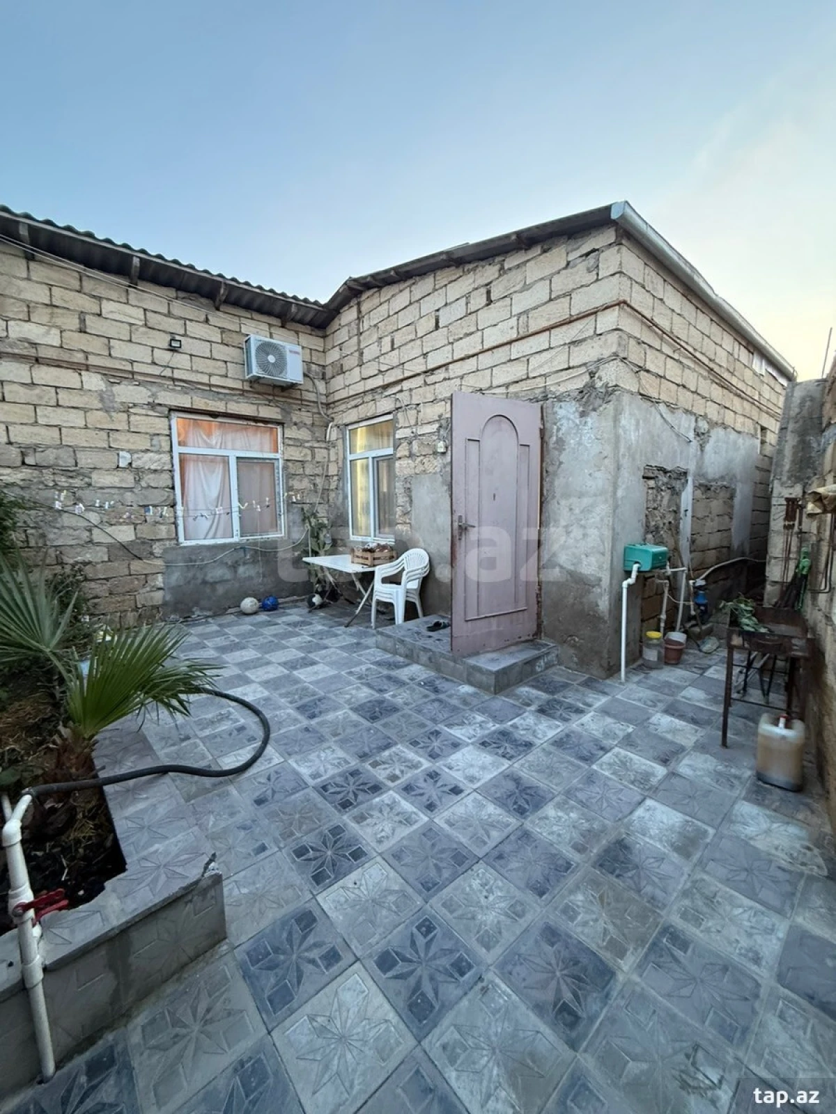 Satılır 2 otaqlı həyət evi 72 m²