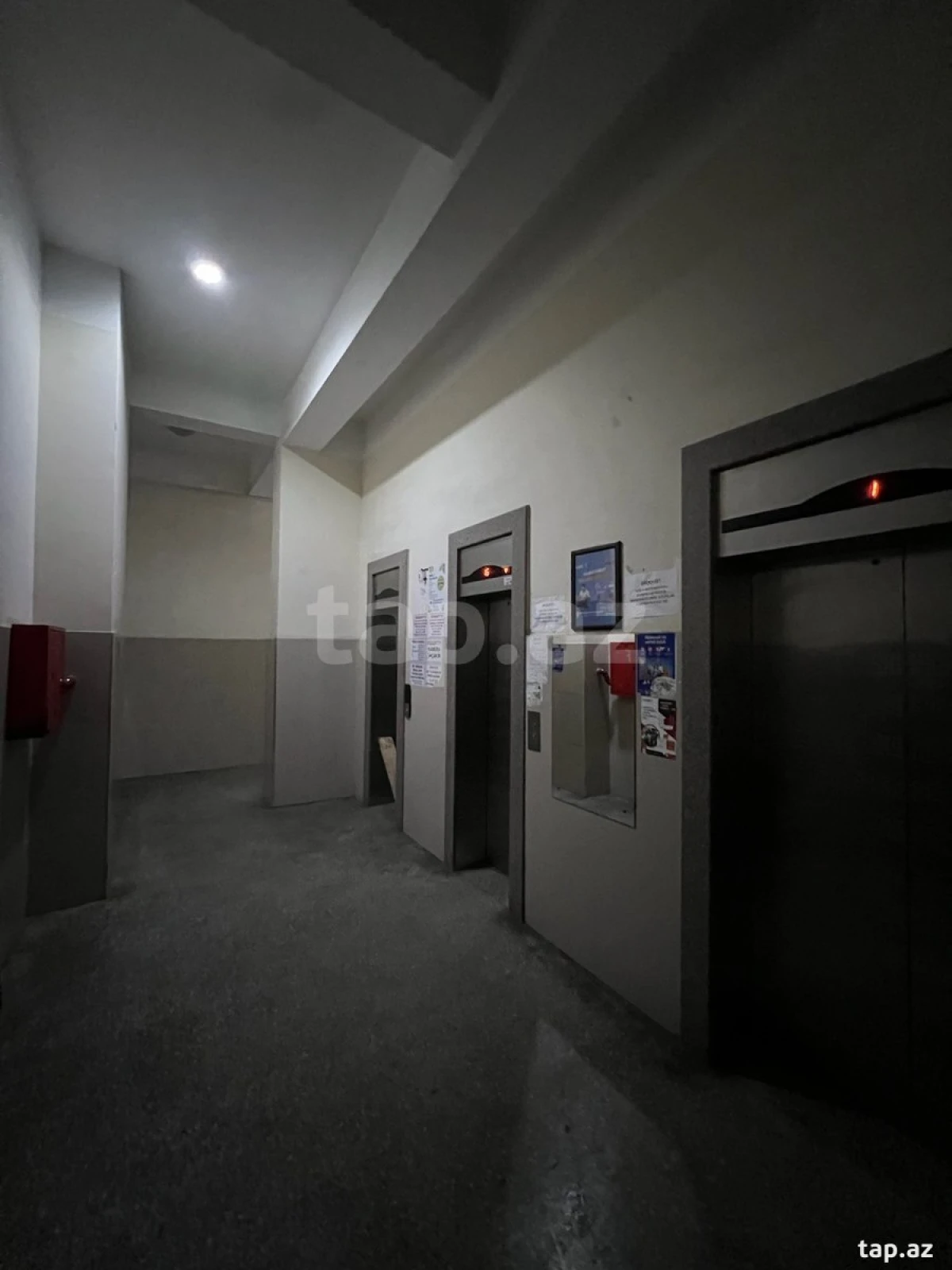 Satılır 3 otaqlı yeni tikili 135 m²