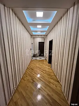 Satılır 3 otaqlı yeni tikili 135 m²