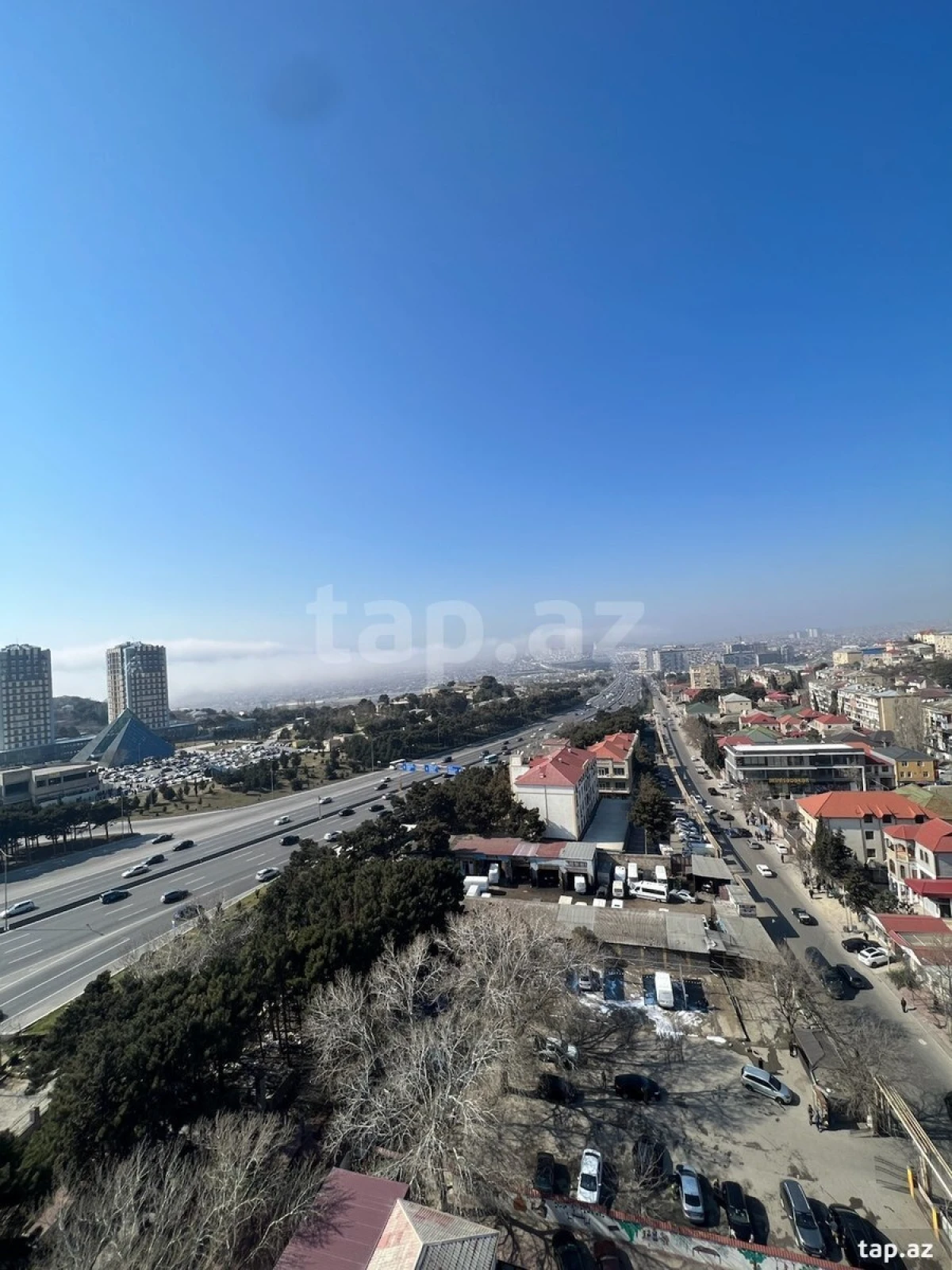 Satılır 3 otaqlı yeni tikili 135 m²