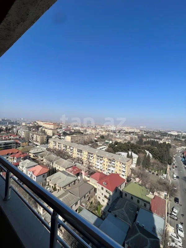Satılır 3 otaqlı yeni tikili 135 m²