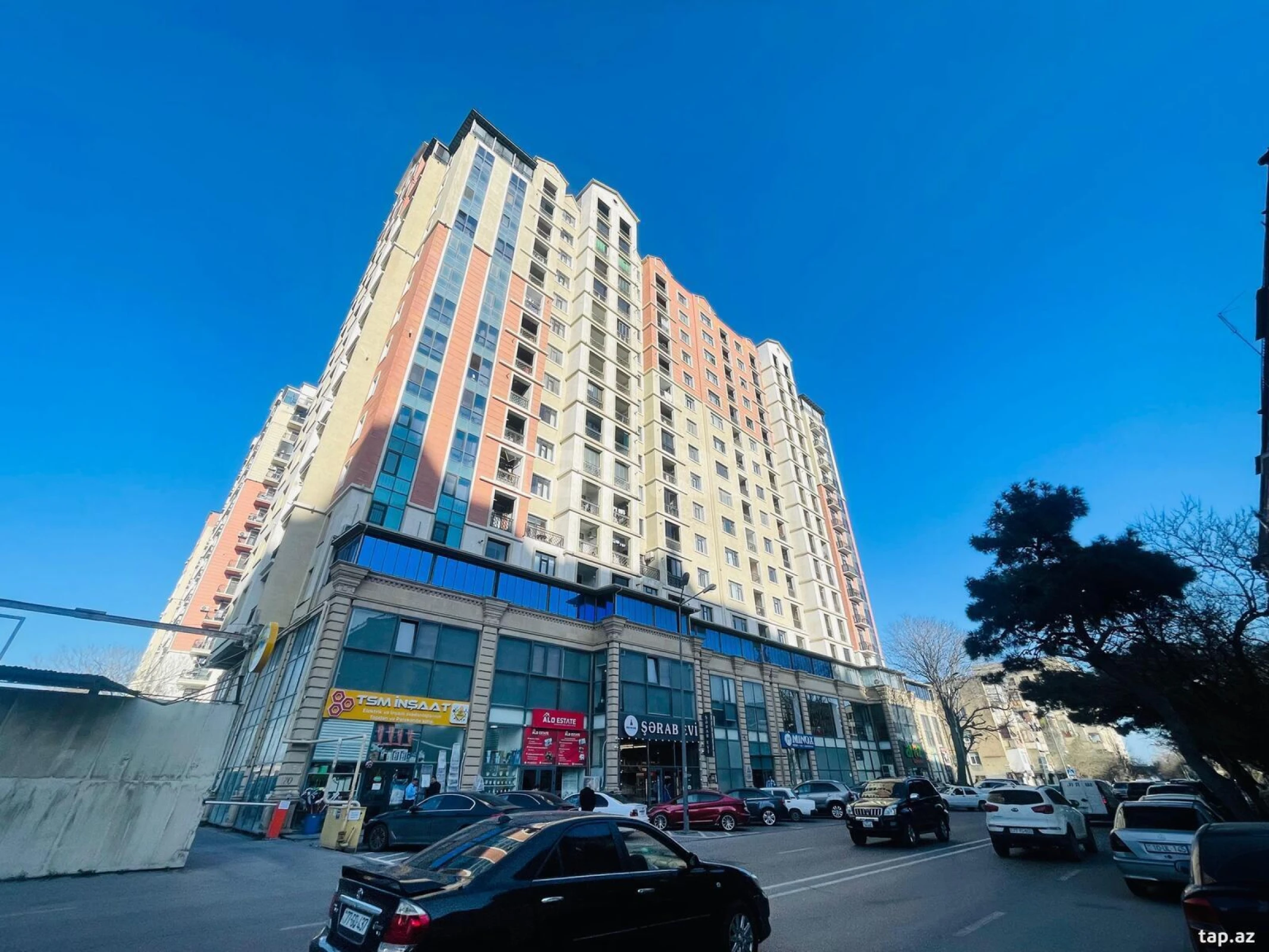 Satılır 2 otaqlı yeni tikili 70 m²