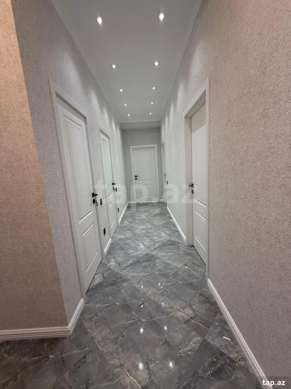 Satılır 2 otaqlı yeni tikili 70 m²