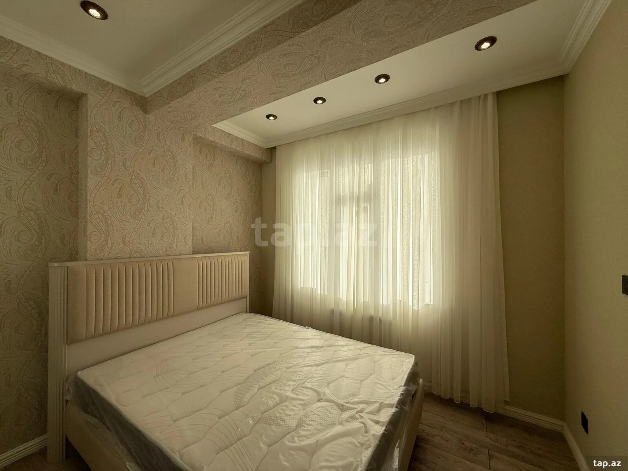 Satılır 2 otaqlı yeni tikili 70 m²