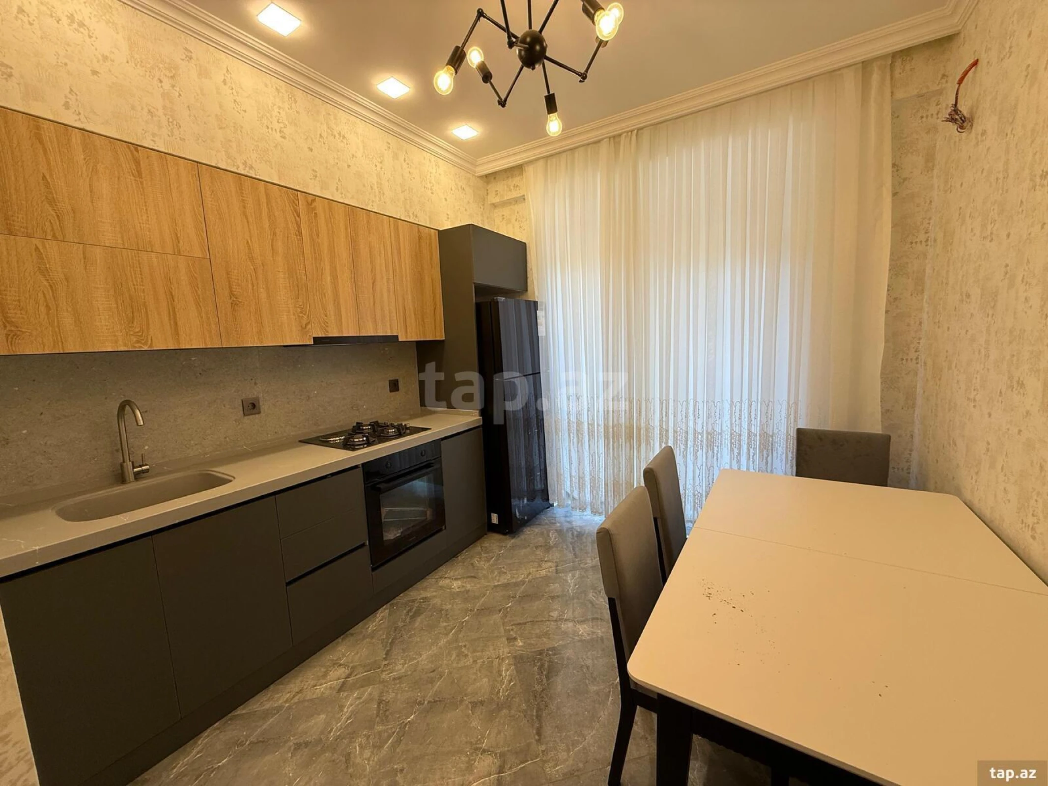 Satılır 2 otaqlı yeni tikili 70 m²