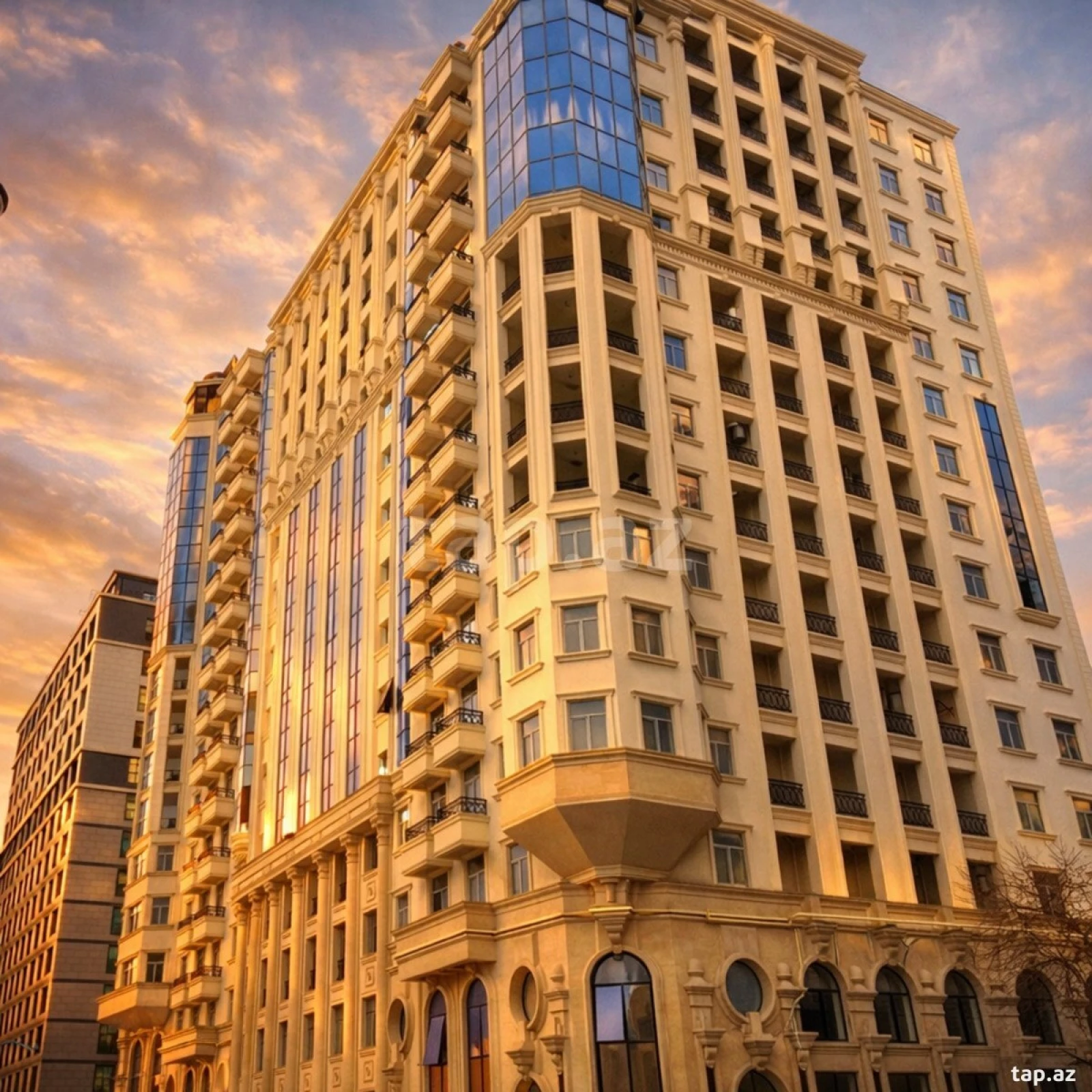 Satılır 4 otaqlı yeni tikili 172 m²