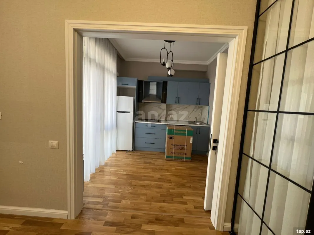Kirayə verilir 2 otaqlı yeni tikili 75 m²