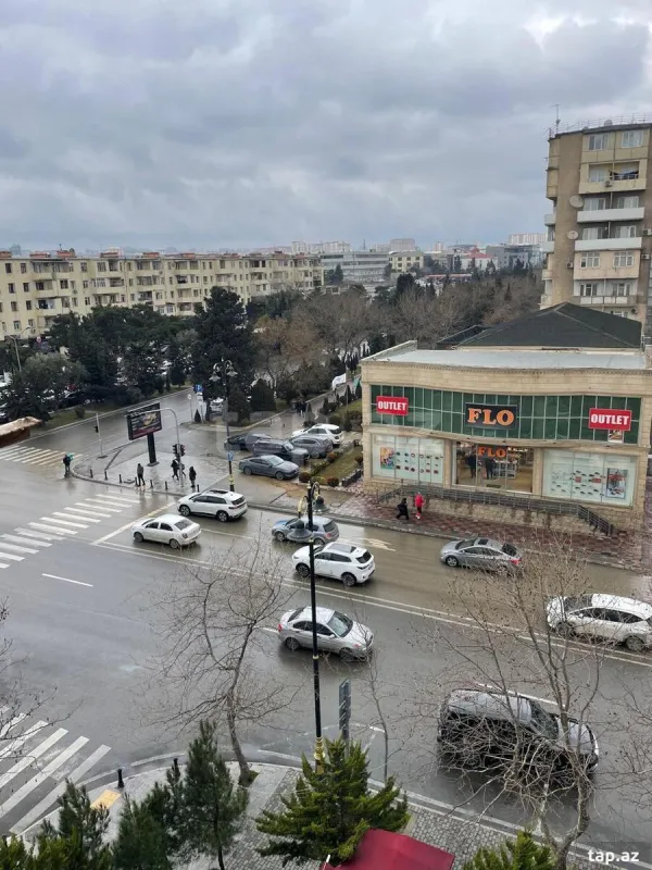 Kirayə verilir 2 otaqlı mənzil 40 m²