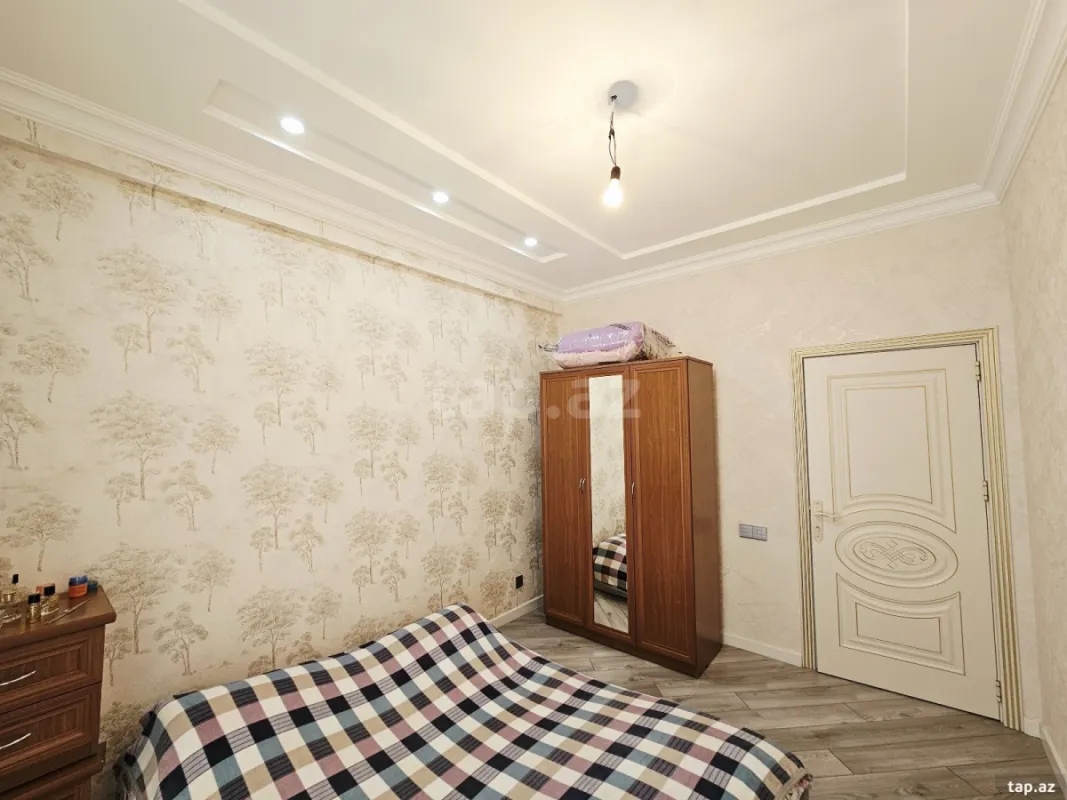 Satılır 4 otaqlı yeni tikili 97 m²