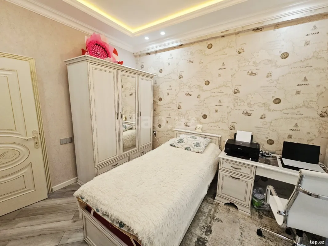 Satılır 4 otaqlı yeni tikili 97 m²