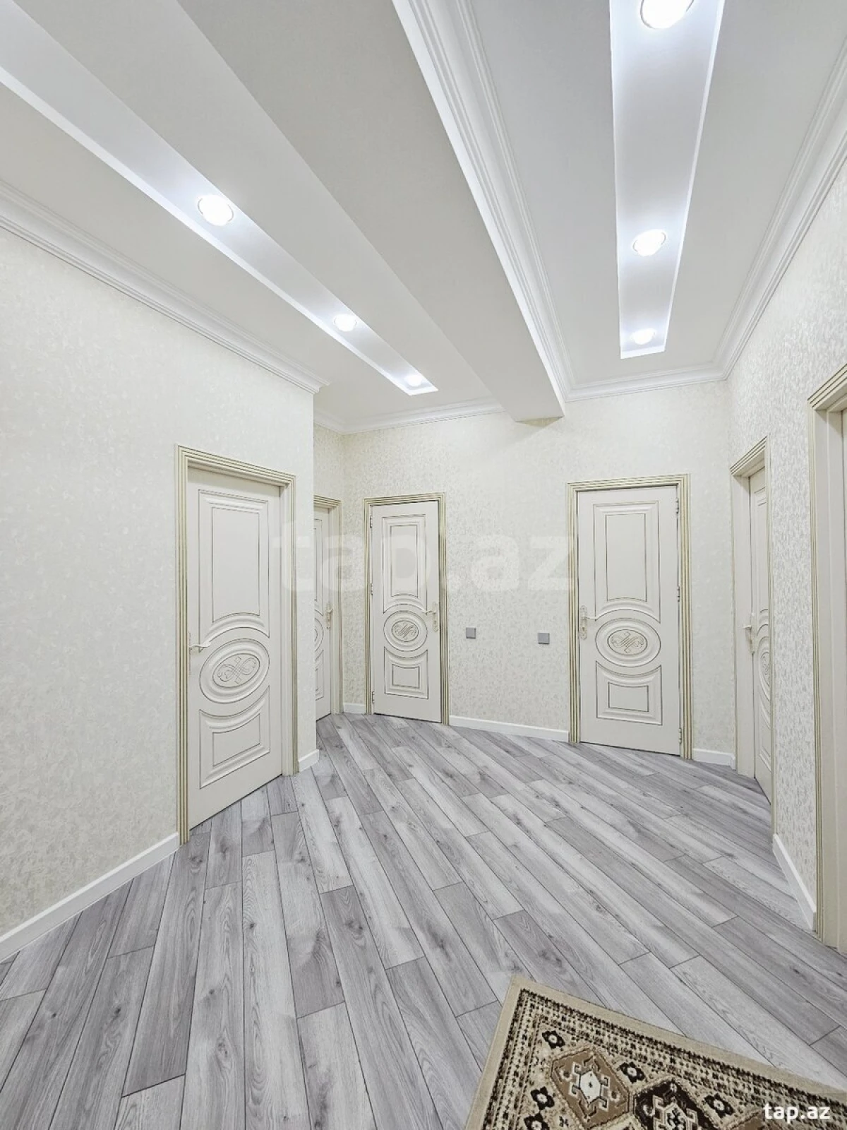 Satılır 4 otaqlı yeni tikili 97 m²
