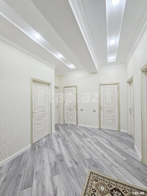 Satılır 4 otaqlı yeni tikili 97 m²