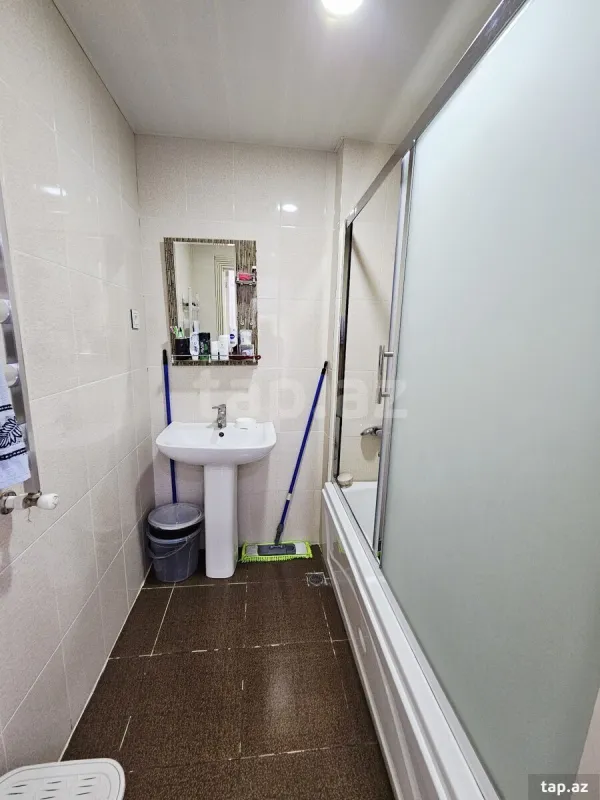 Satılır 4 otaqlı yeni tikili 97 m²