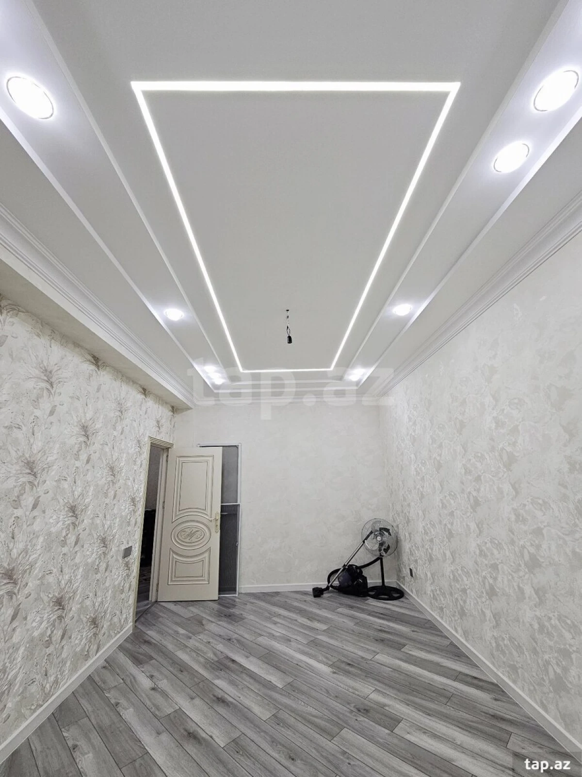 Satılır 4 otaqlı yeni tikili 97 m²