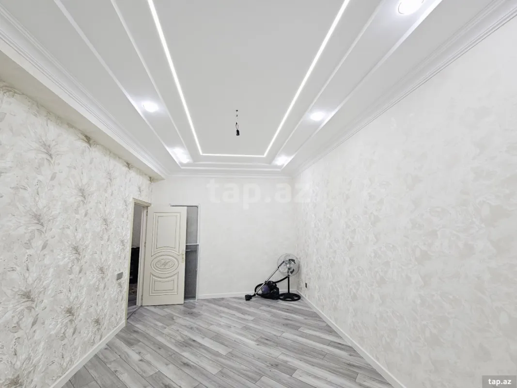 Satılır 4 otaqlı yeni tikili 97 m²