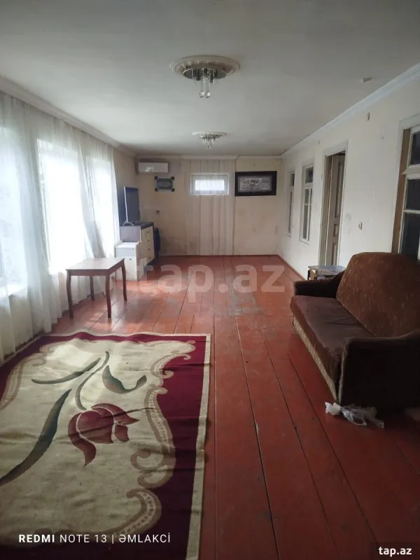 Kirayə verilir 3 otaqlı həyət evi 300 m²