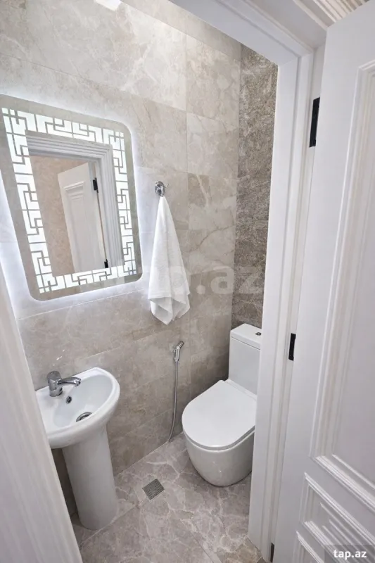 Satılır 2 otaqlı yeni tikili 95 m²