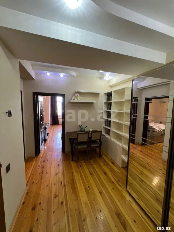 Kirayə verilir 3 otaqlı yeni tikili 60 m²