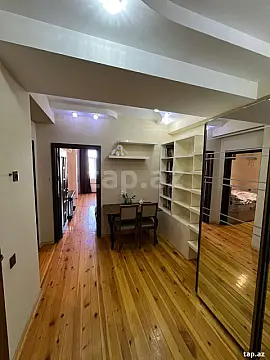 Kirayə verilir 3 otaqlı yeni tikili 60 m²